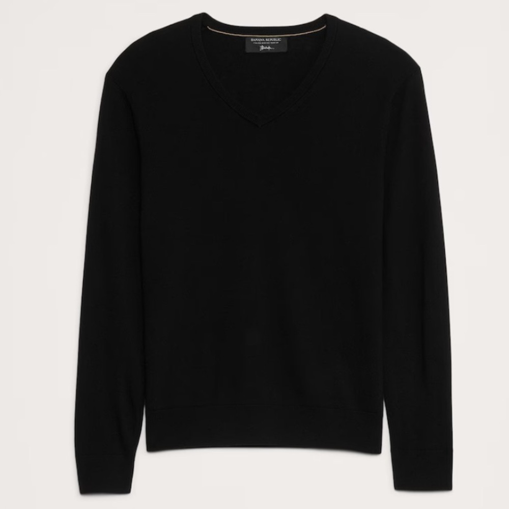 Banana Republic Merino V-Neck Black Sweater NWT